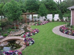 landscaping-ideas-025-300x225-7748736