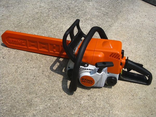 How to Choose a Chainsaw Size Best Tips on Choosing the Right Size